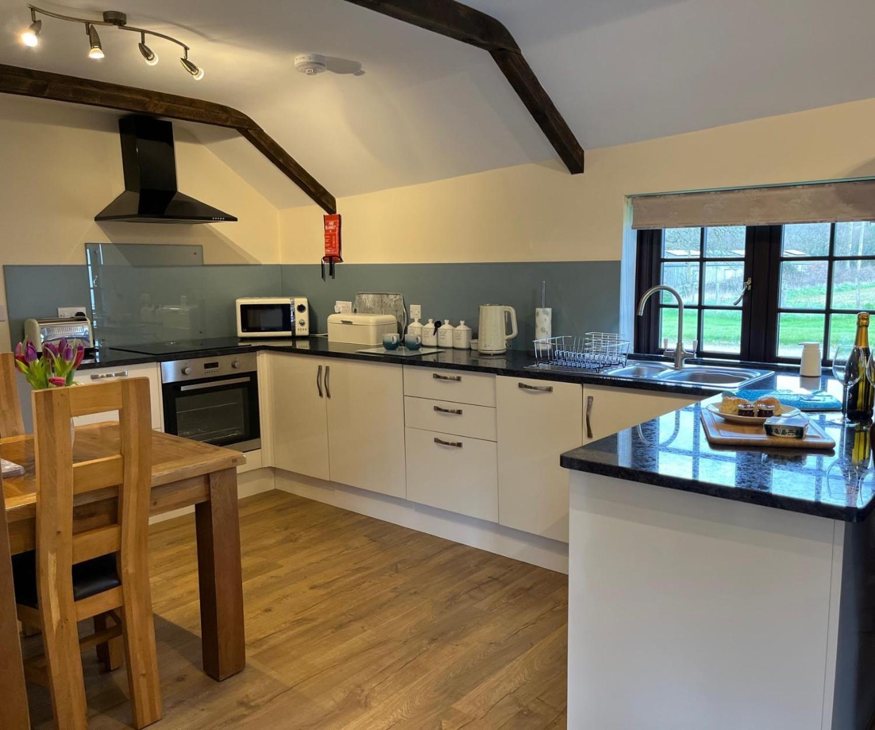 Appartement Maple & Beech Barns à Truro Extérieur photo