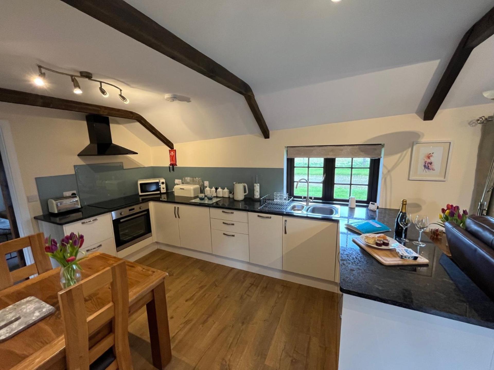Appartement Maple & Beech Barns à Truro Extérieur photo